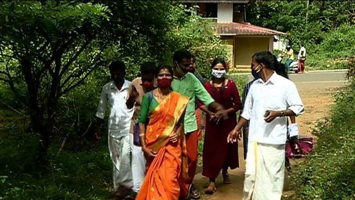 ഒരു കുടുംബത്തില്‍ നിന്ന് തദ്ദേശ തെരഞ്ഞെടുപ്പില്‍ സ്ഥാനാര്‍ത്ഥികളാകുന്നത് നാല് പേര്‍