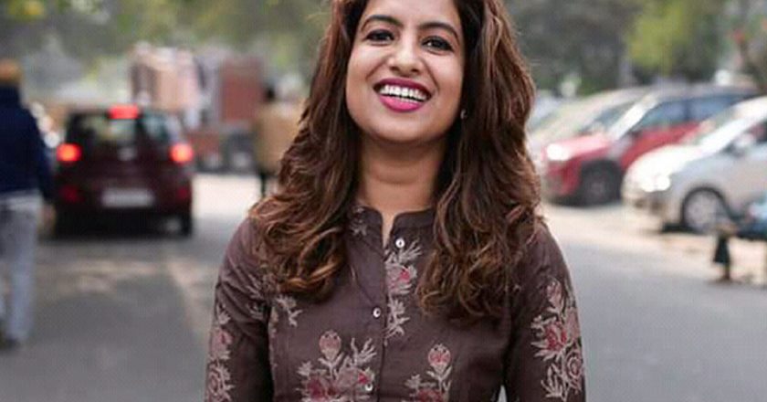 ഈ പെണ്‍കുട്ടിയുടെ ഉള്‍ക്കരുത്തിനും പോരാട്ടത്തിനും മുന്നില്‍ കയ്യടിക്കുകയാണ് സോഷ്യൽ മീഡിയ