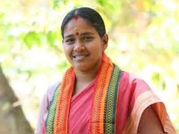 സഖാവിന്‍റെ  മകളുടെ നേട്ടത്തിന്‍റെ പിതൃത്വം ഏറ്റെടുക്കുന്ന ഒരു ഗതിക്കെട്ട പാർട്ടിയാണ് സിപിഎം;  ശോഭ സുരേന്ദ്രൻ