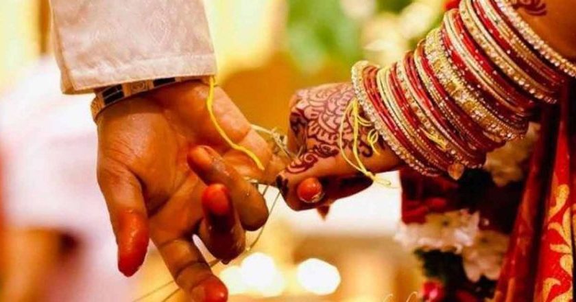 വരന്റെ സുഹൃത്തുക്കള്‍ നൃത്തവേദിയിലേക്ക് വലിച്ചിഴച്ചു; വിവാഹത്തില്‍നിന്ന് വധു പിന്മാറി