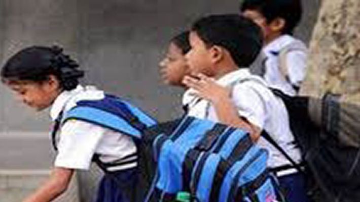 സ്‌കൂള്‍ ബാഗിന് അമിതഭാരം വേണ്ട; സംസ്ഥാനങ്ങള്‍ക്ക് പുതിയ നിര്‍ദ്ദേശങ്ങളുമായി കേന്ദ്ര സര്‍ക്കാര്‍