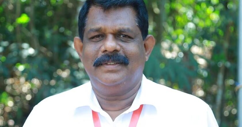 ഓള്‍ ഇന്ത്യാ പെര്‍മിറ്റ് ടൂറിസ്റ്റ് ബസിന്, അത് റൂട്ട് ബസ്സാക്കി ഓട്ടം വേണ്ട, പിടികൂടുമെന്ന്‌ മന്ത്രി All India Permit