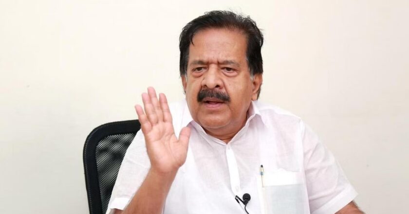 അന്വേഷണത്തിനുമുമ്പ് സ്റ്റാഫിനെ ന്യായീകരിച്ച മന്ത്രിയുടെ നടപടി ദുരൂഹം: രമേശ് ചെന്നിത്തലപോലീസ് അന്വേഷണം പ്രഹസനമാകും Ramesh Chennithala