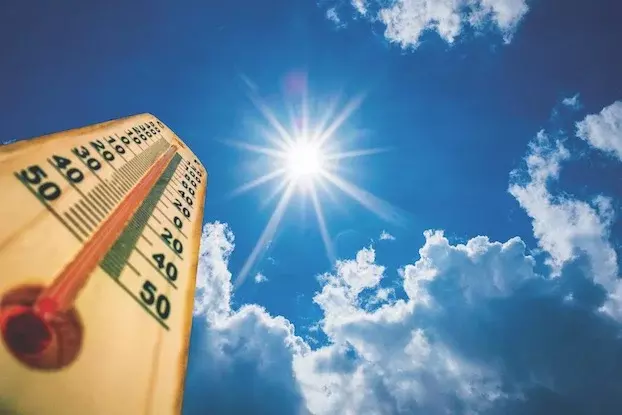 High temperature warning സംസ്ഥാനത്ത് ഇന്നും നാളെയും സാധാരണയേക്കാൾ ചൂട് കൂടും; താപനില ഉയരുമെന്ന് മുന്നറിയിപ്പ്