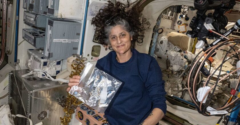 Sunita Williams പെഗ്ഗിയുടെ റെക്കോർഡ് മറികടന്ന് സുനിത വില്യംസ്
