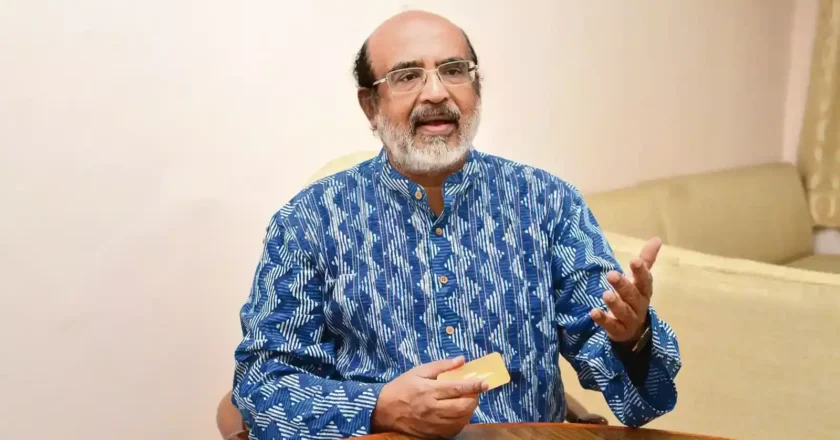 Thomas Isaac KIIFB tolls ടോൾ വേണ്ടെന്ന പഴയ നിലപാടിൽ ഉറച്ചുനിൽക്കാനാവില്ല, കിഫ്ബി റോഡുകളിലെ ടോൾപിരിവ് അനിവാര്യം’: തോമസ് ഐസക്