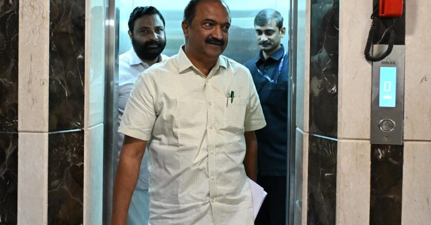 Kerala Budget 2025 ബഡ്‌ജറ്റ് അവതരണം തുടങ്ങി: പ്രതീക്ഷയോടെ കേരളം