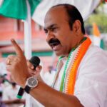V. D. Satheesan മുഖ്യമന്ത്രി തമാശ പറയേണ്ട, വിഎസും പിണറായിയും തമ്മിലുണ്ടായത് എല്ലാവർക്കും അറിയാം- വിഡി സതീശൻ